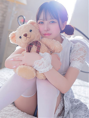 にこ